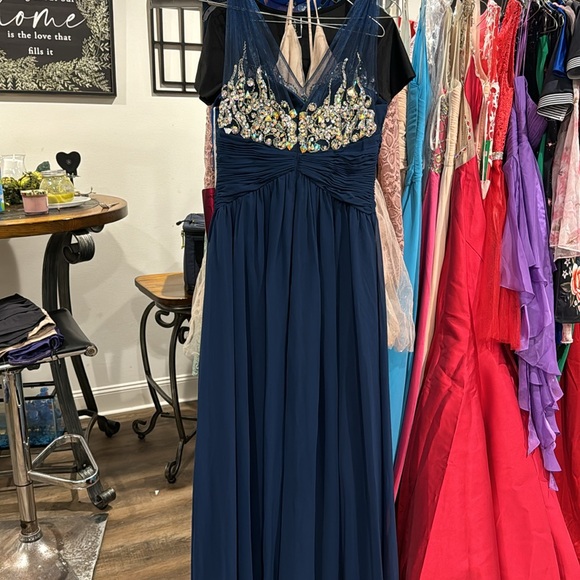 Juliet dress v neck lace - Picture 4 of 4